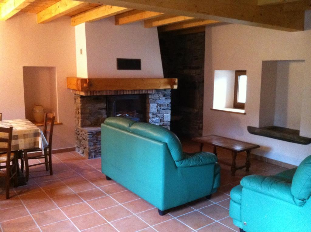 Maison De Caractere En Pierre Cal Batlle Saint Pierre dels Forcats Bagian luar foto